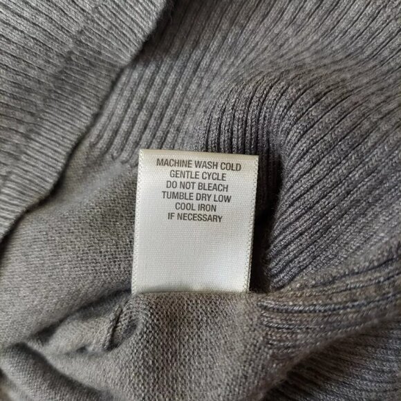 Dress Barn Gray Soft Sweater Round Neck Rayon Blend Fabric Plus Size 1X - Picture 7 of 13